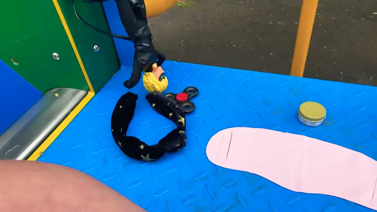Funny shop skit