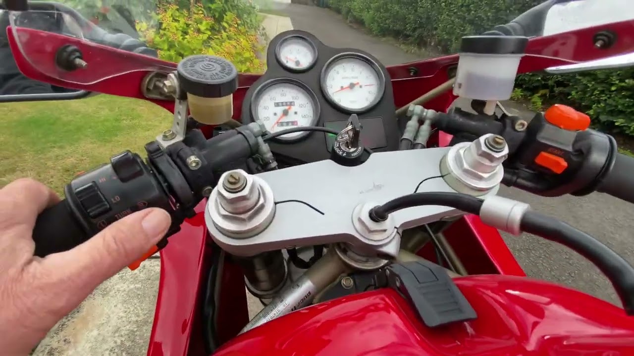 Ducati 900SS