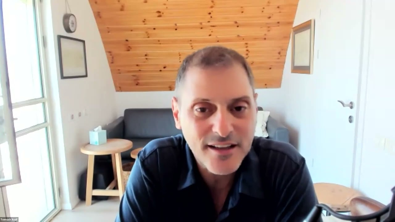 לחיות לצד – על מטופלים החיים לצד אנשים הסובלים נפשית, ד