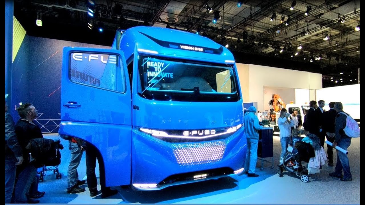 ELECTRIC FUSO FUTURE CONCEPT TRUCK VISION ONE E FUSO WALKAROUND AND INTERIOR