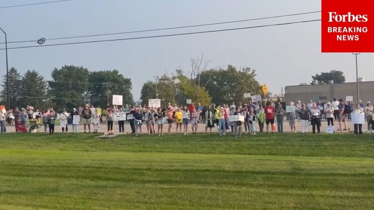 Crowds Gather Outside ICE Office In Ohio After TPS Program Is Ended For Haitian Immigrants