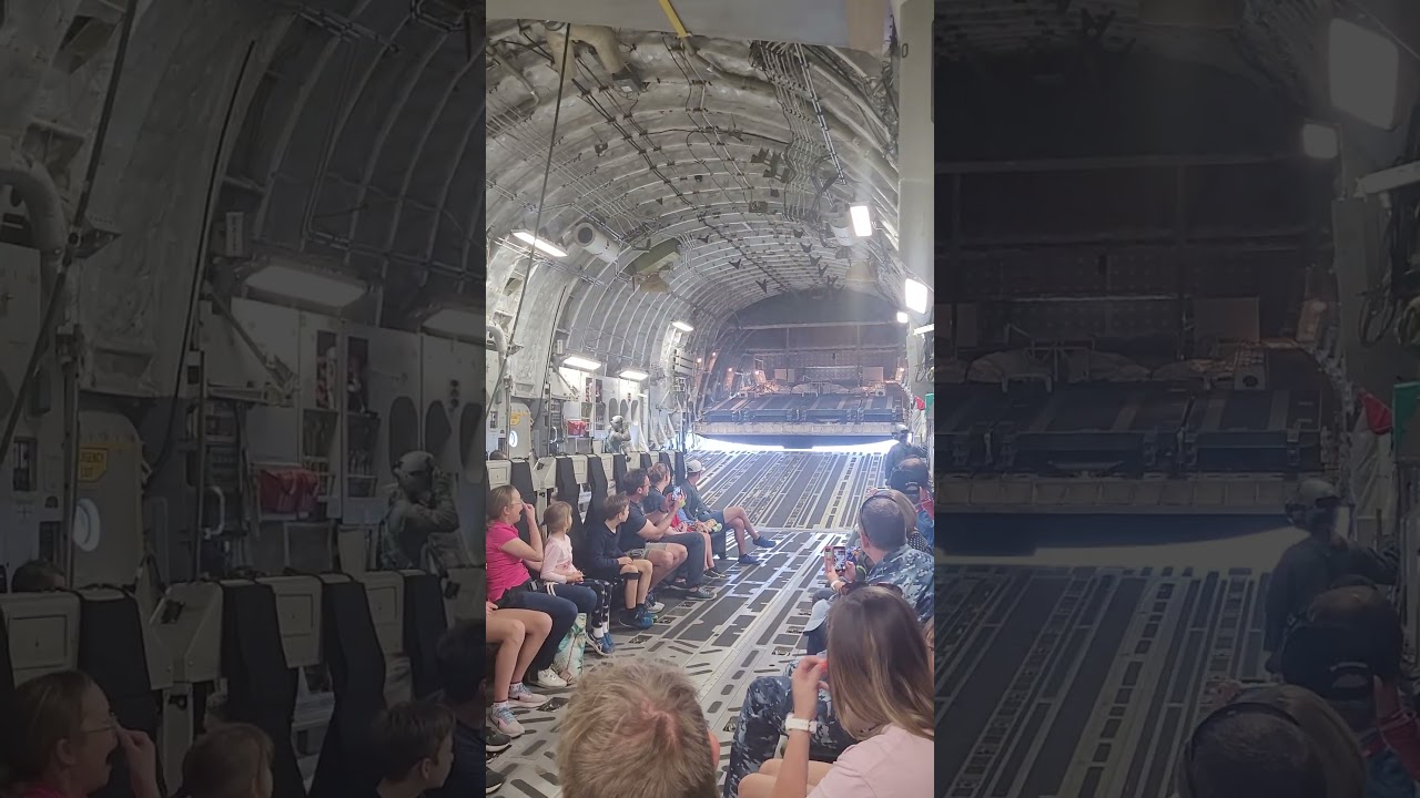 🇦🇺 C17 cargo door opening inflight. #aviation #avgeek #planespotting #love #happy