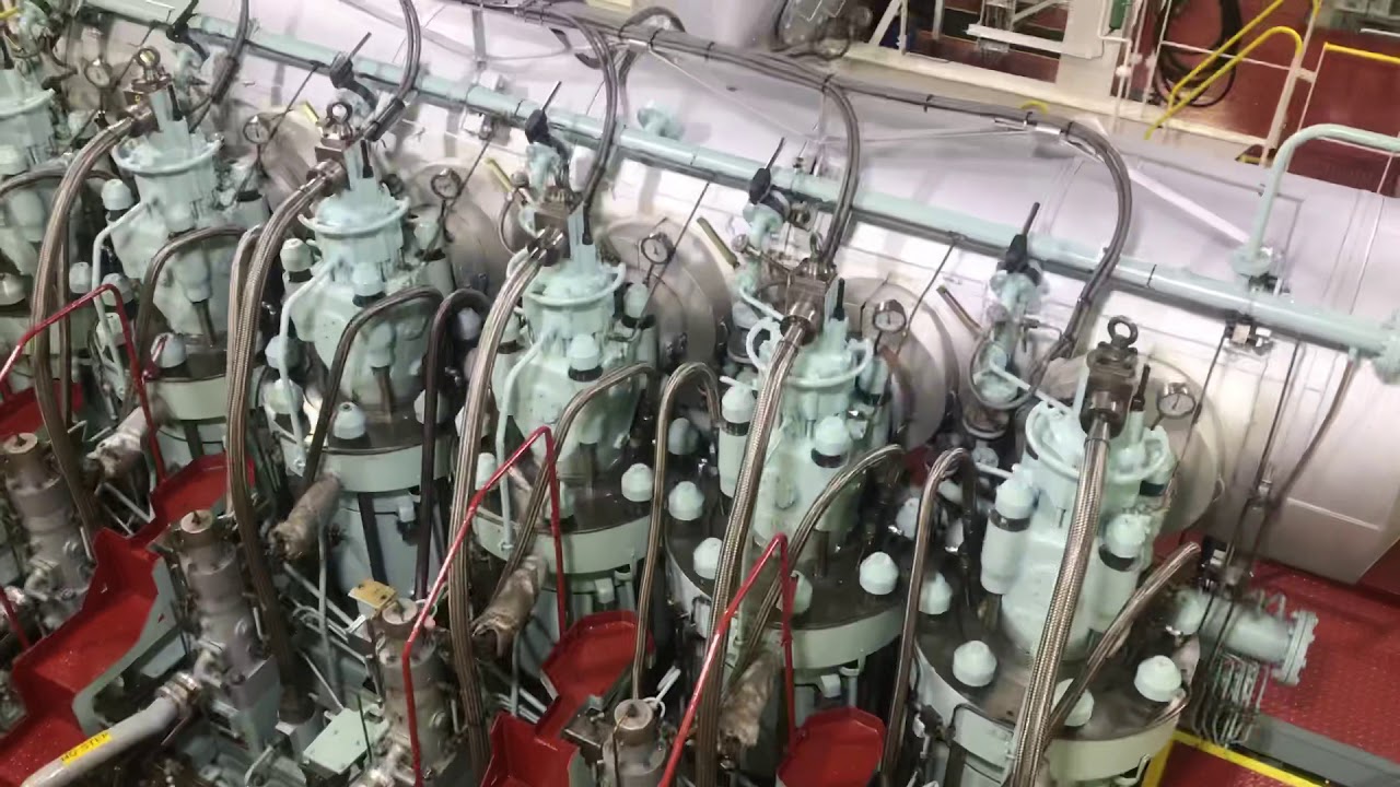 11,640 HP Man B&W 6S50MC. Baby Big diesel running