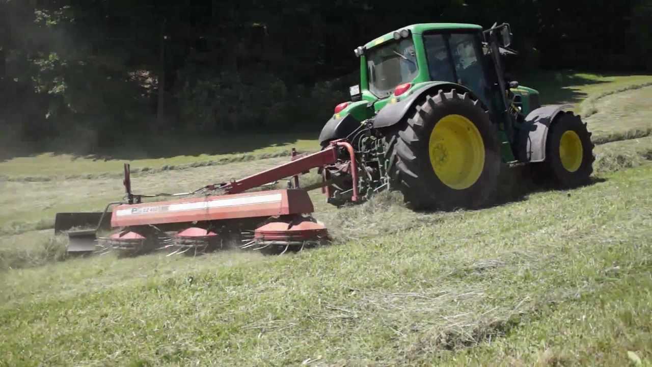 Thumhausen heigt: John Deere 6230 schwadern