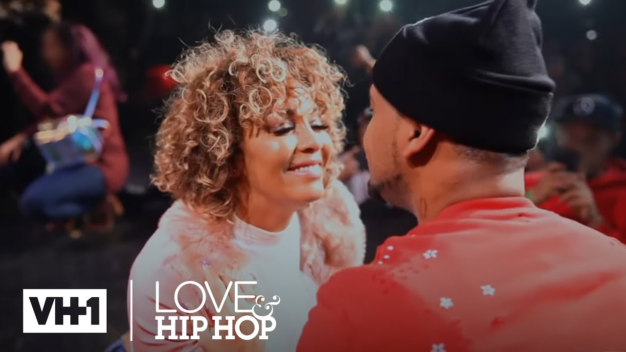 Juelz Santana Proposes to Kimbella | Love & Hip Hop: New York