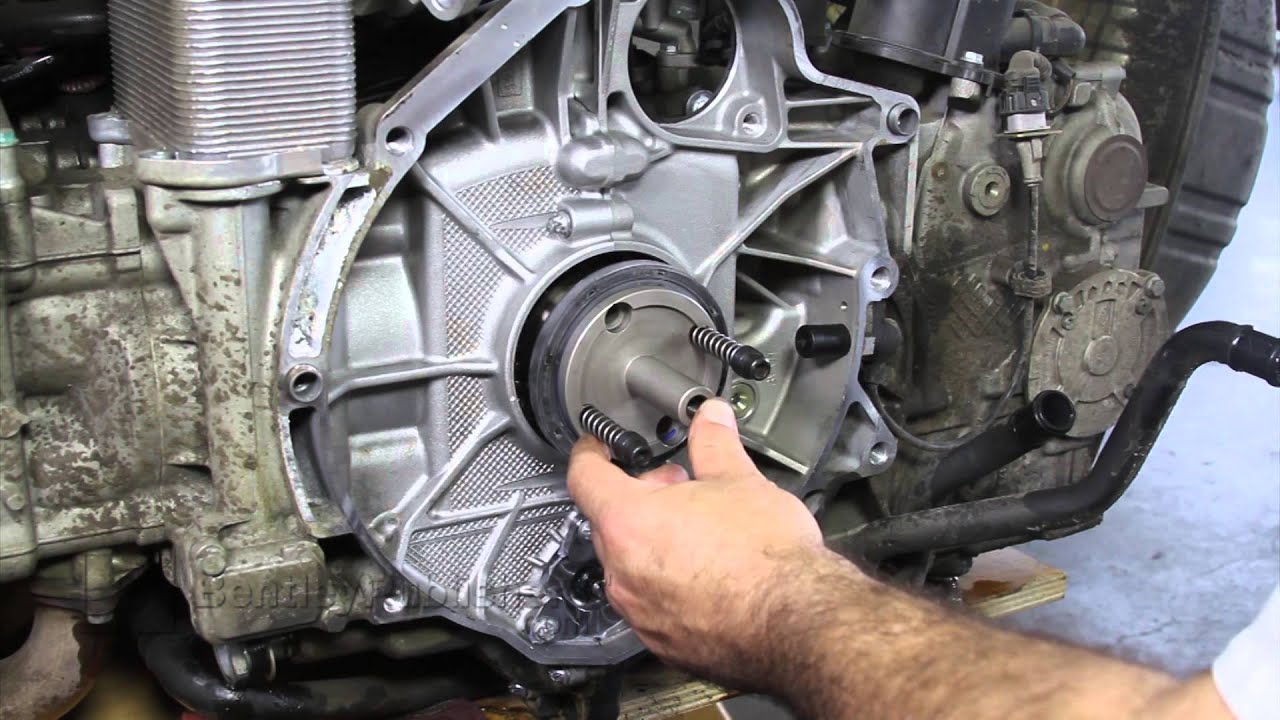 Porsche 911 Carrera (996) 1999-2005 - Rear Main Seal - DIY Repair