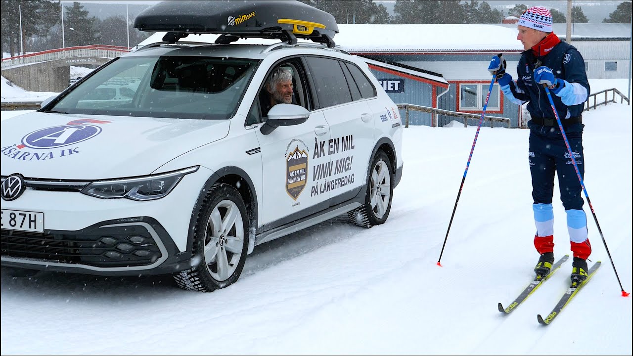 WASSBERG DYKER UPP MED BIL I SKIDSPÅRET