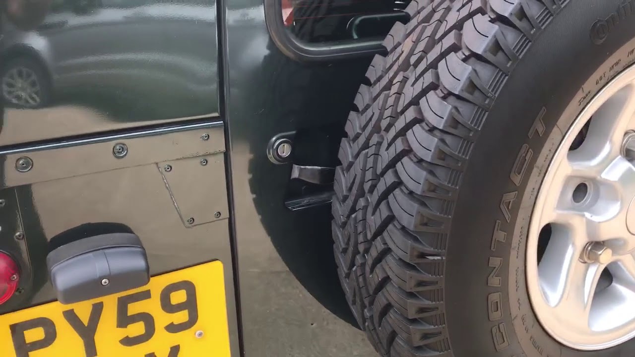 Motodrome Land Rover Defender 90 TDCi hardtop for sale walkaround