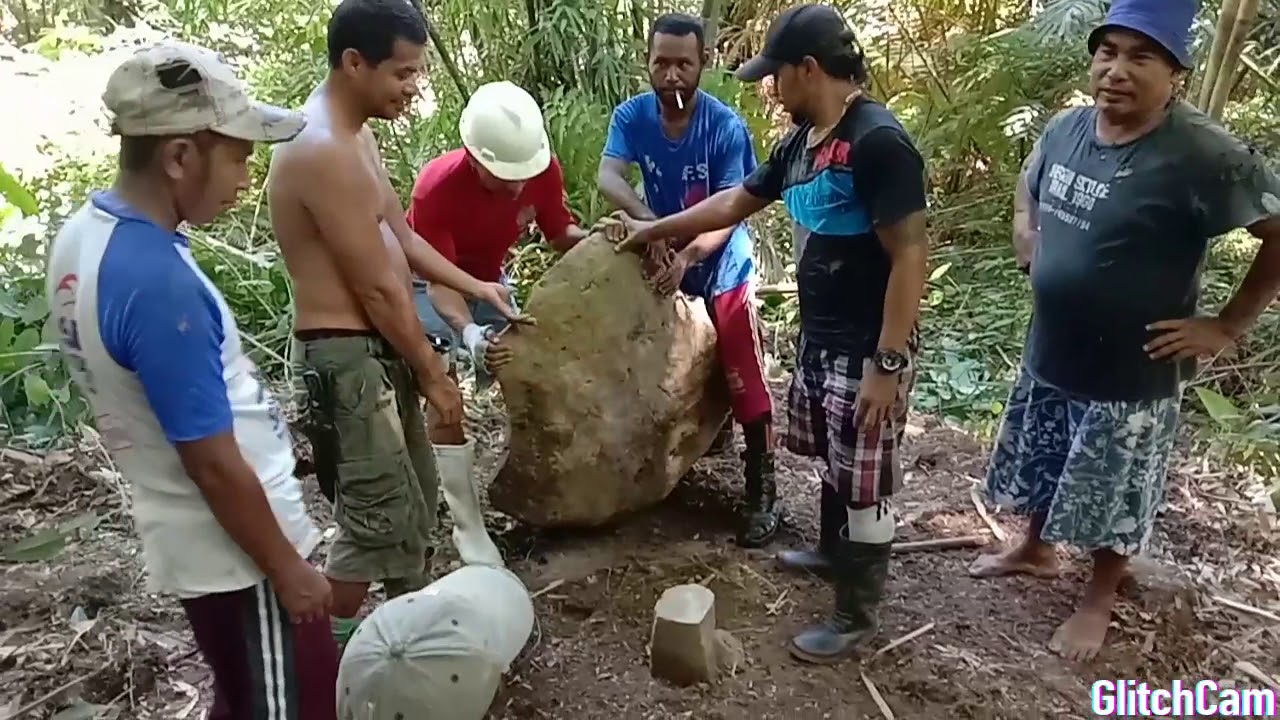 ITAWAKA Batu Meja Ikat Darah & Sumpah Kapitang Papilaya Tomolohon & Kapitang Siahaya  Lesimana
