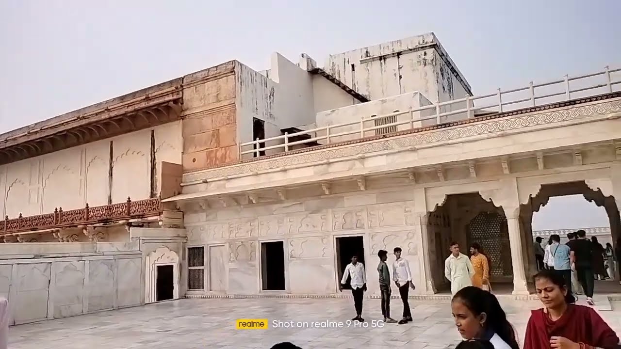 Agra fort #agratourism  #travel