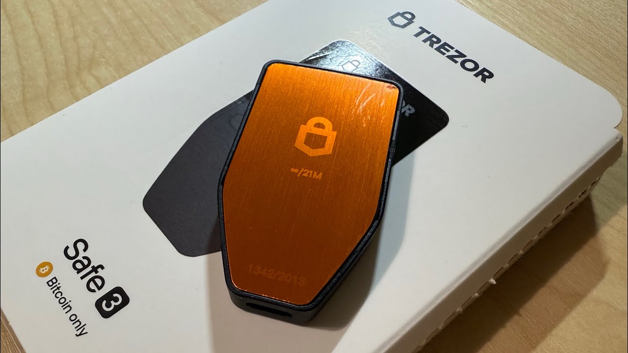 TREZOR Safe 3 for BITCOIN only, UNBOXING
