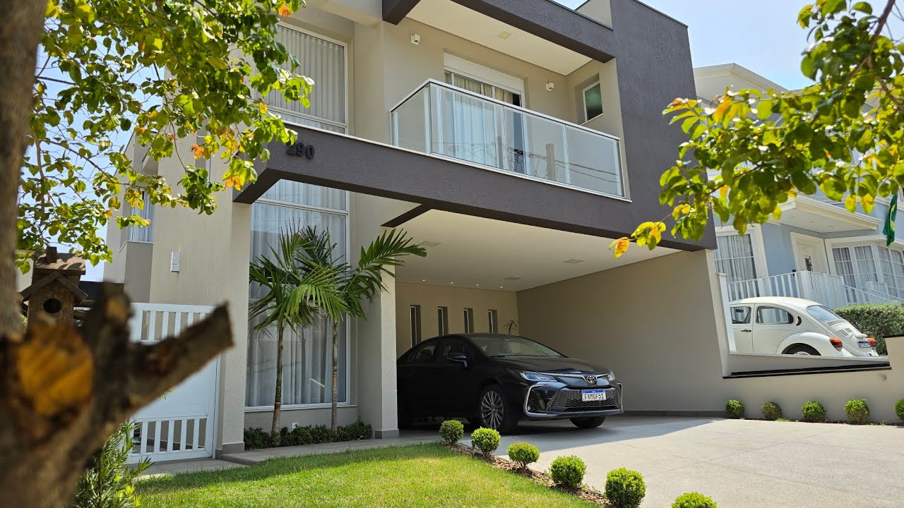 CASA COM VISTA PRA SERRA DO JAPI NO RESERVA ERMIDA - JUNDIAÍ. AT250m² | AC196m² | 3 suítes | 4 vagas