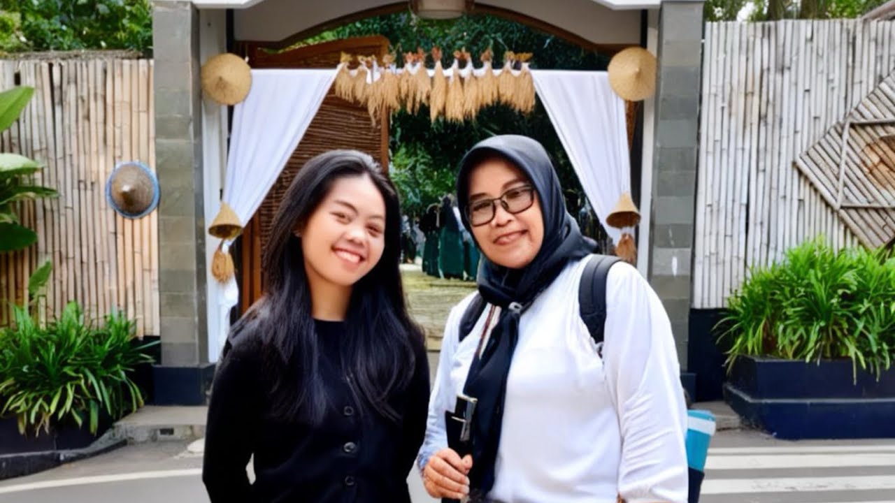 Ngobrol Bersama Warga Desa Sukasari di Lembur Pakuan Kediaman Gubernur Jawa Barat