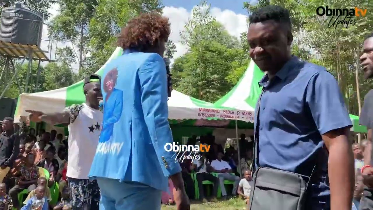 THOUSANDS FLOCK DEM WA FACEBOOK HOME TO WITNESS HER GIVE HER PARENTS THE HOUSE
