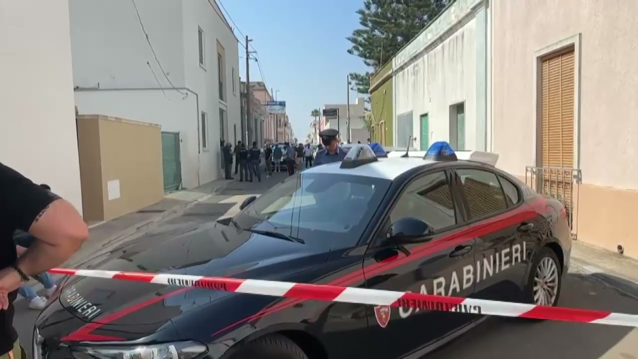Uccide la madre con un'accetta: fermato 21enne nel Leccese