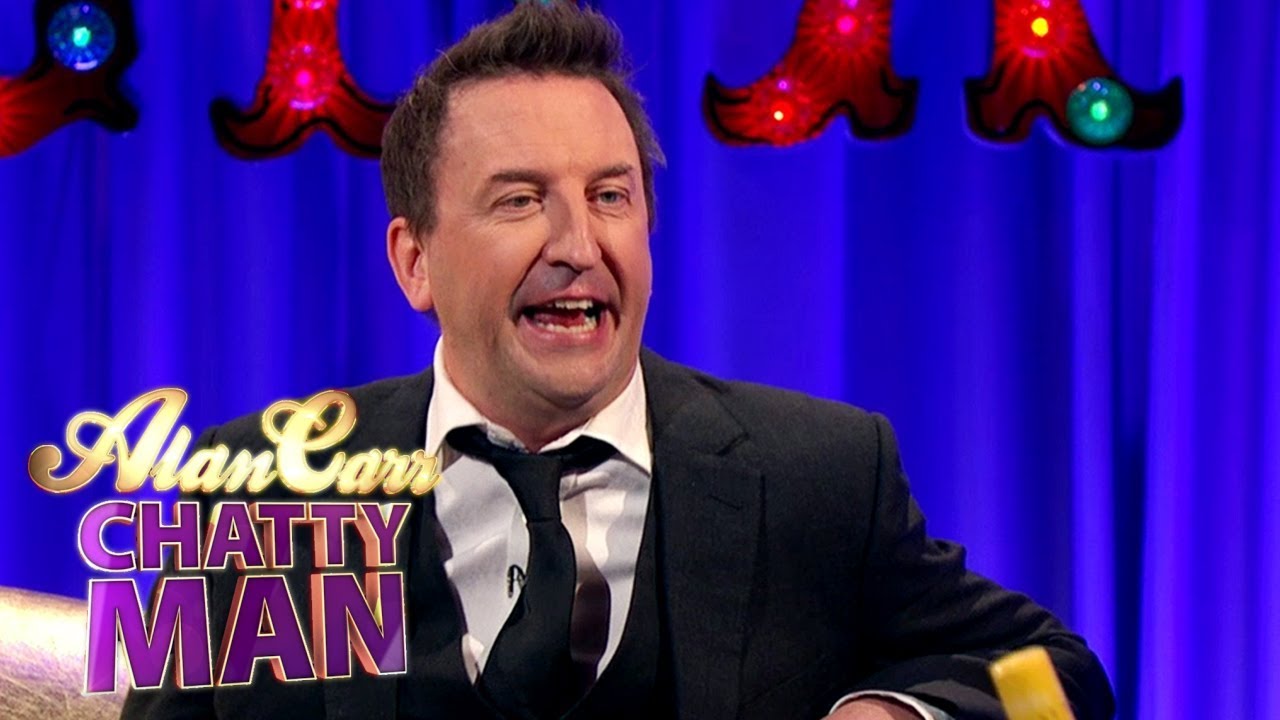 Lee Mack Loses It On Alan's Sofa | Alan Carr: Chatty Man