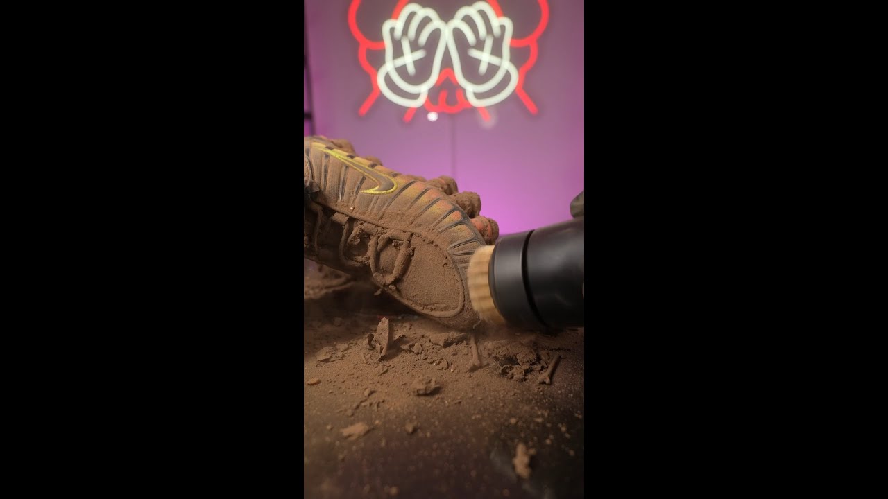 CLEANING THE DIRTIEST NIKE SHOX