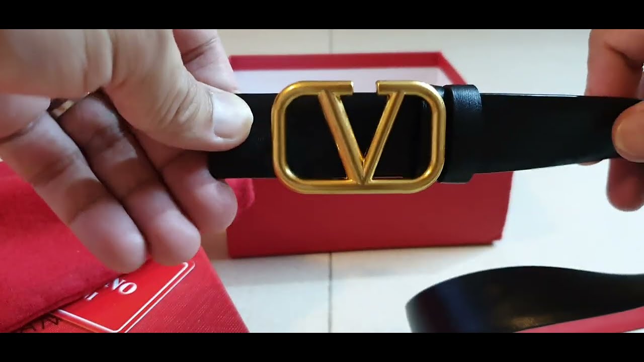 Unboxing Valentino Garavani Belt