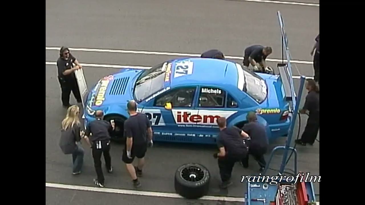 V8 am Sachsenring 2003 Fahrerlager Boxsen