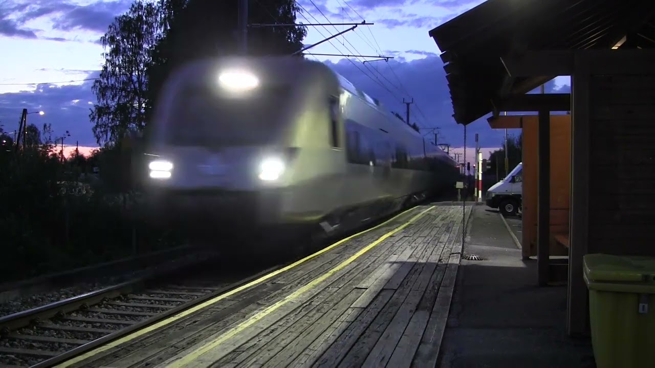 Bodung Railroad crossing, Kongsvingerbanen, Årnes, Nes, Akershus, Norway 4 (Cam 1 / 2)