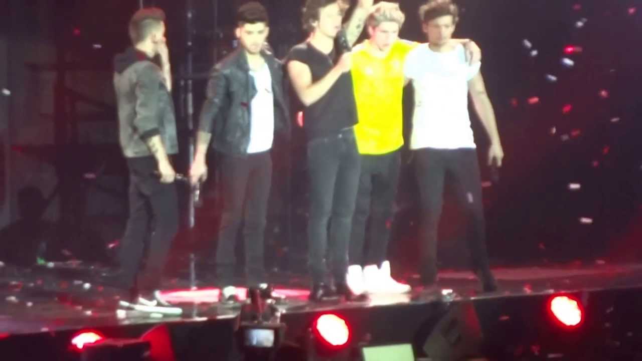 One Direction, What Makes You Beautiful - Stockholm, Sweden