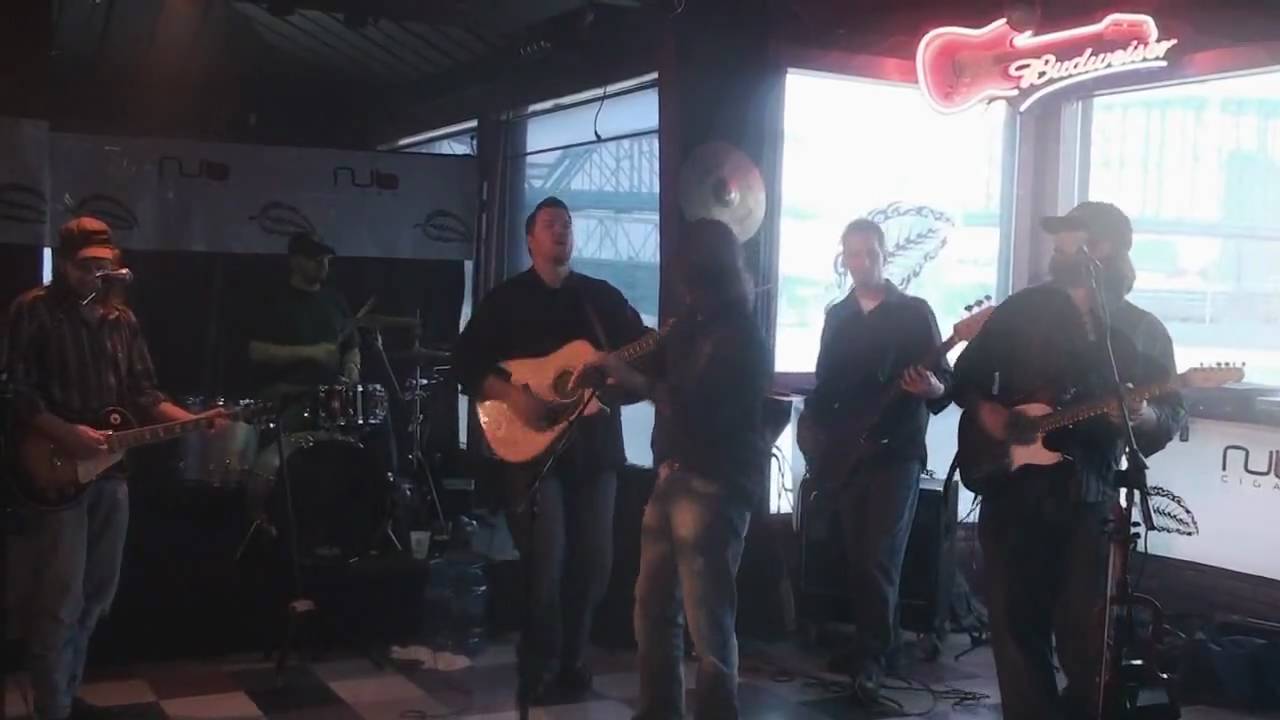 Sam Leccia Sings @ Nub Live Kentucky