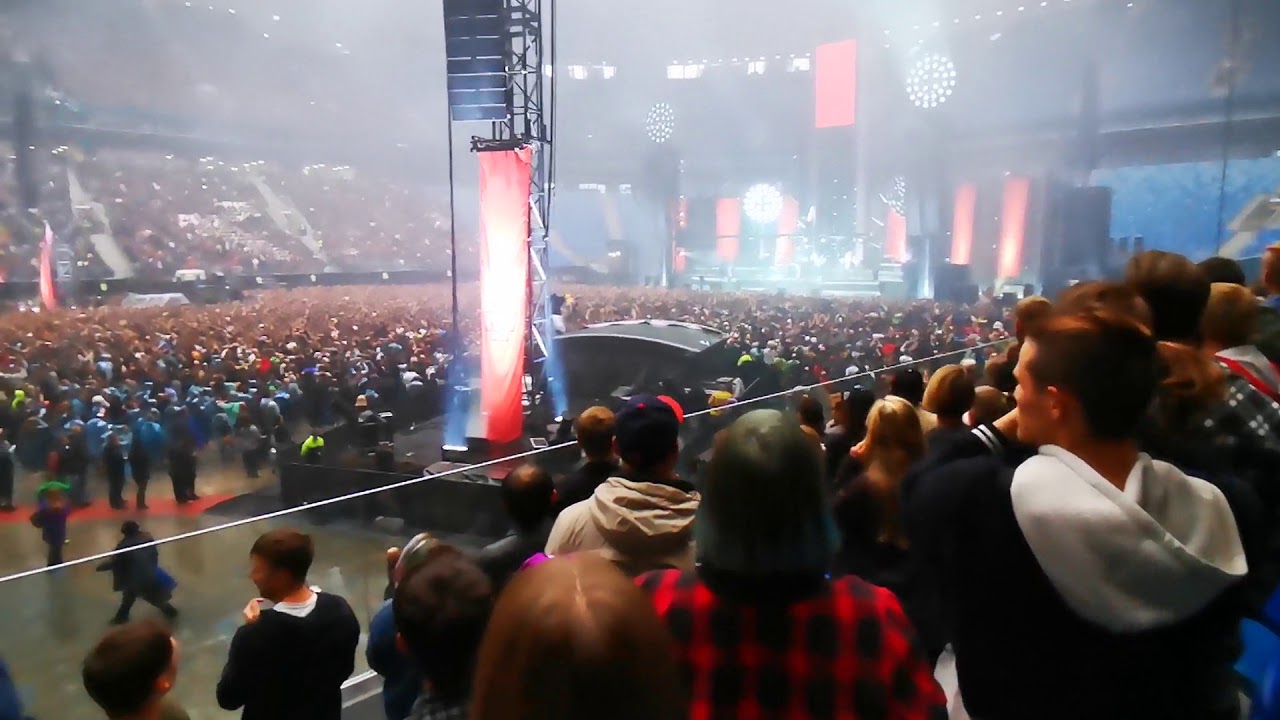 Rammstein St. Petersburg 2019 04 Sehensucht