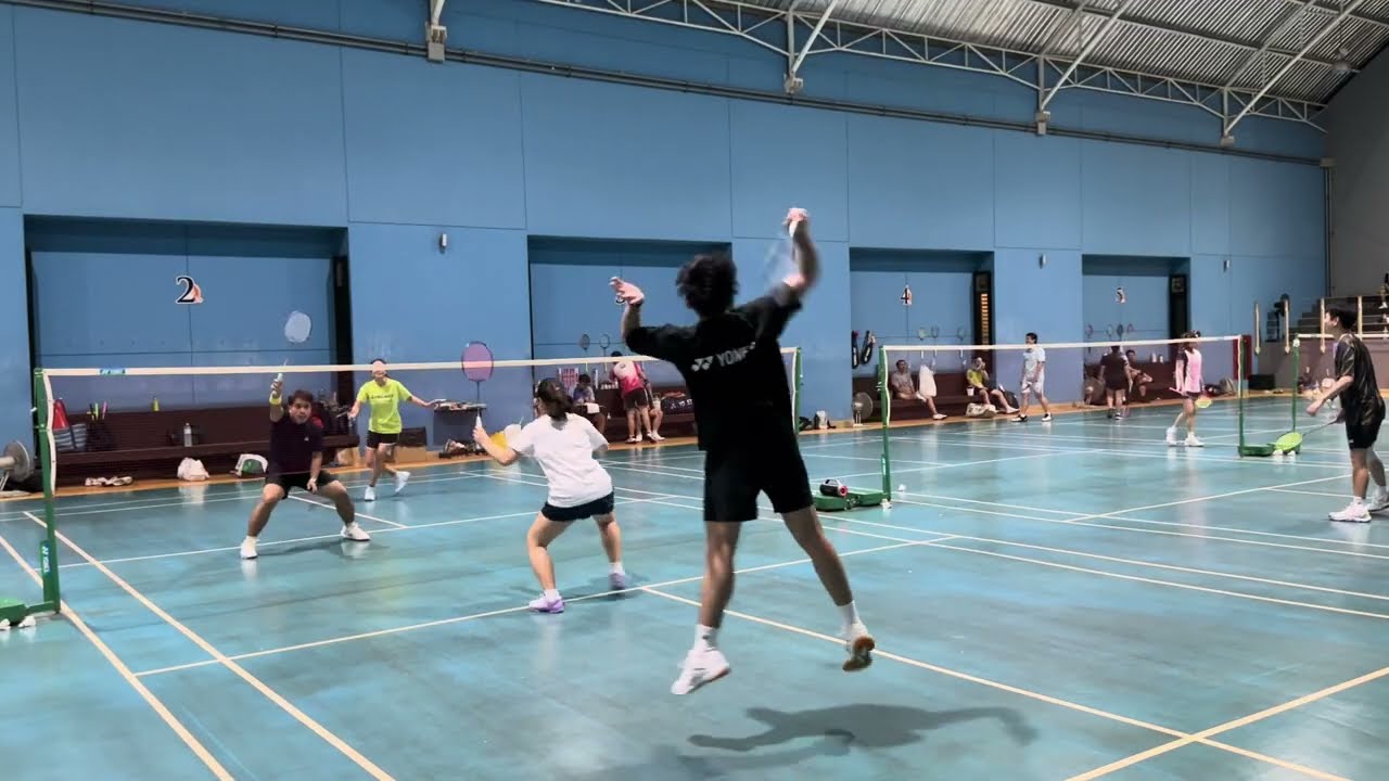 HappyBadminton 6/1/2026 - พี่มะปราง/เจมส์ vs พี่ไก่/พี่หนุ่ม 