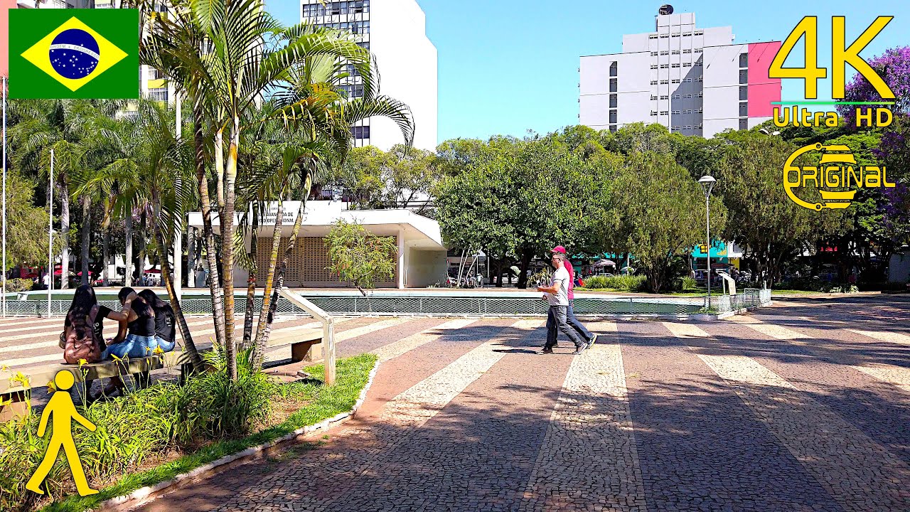 Uberlândia 2019 - MG • no centro com uma filmadora na mão • 🎧
