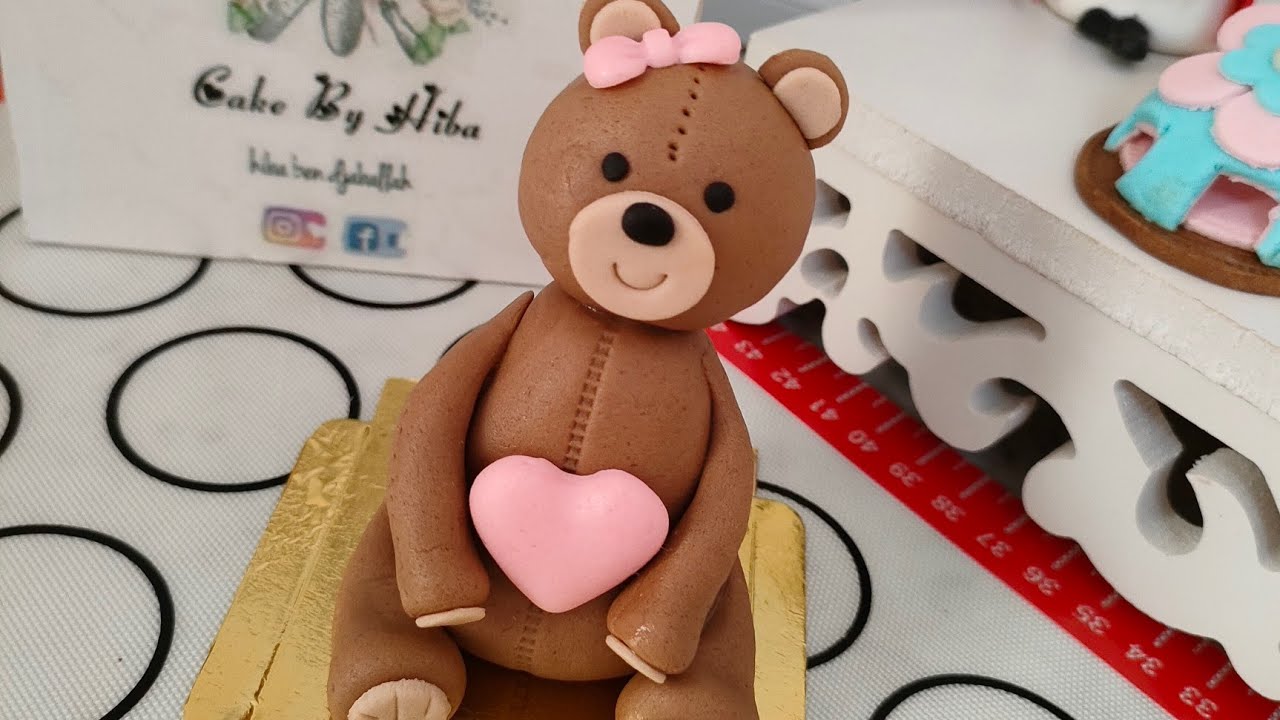 طريقة صنع دب بعجينة السكر Ours en pate à sucre