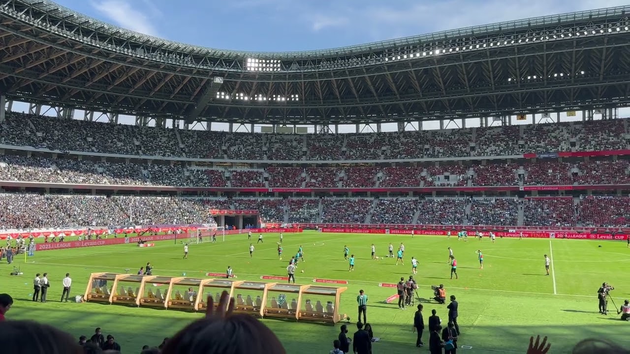 ［ルヴァンカップ 2023 FINAL ④］試合前アビスパ福岡サポゴール裏 選手ピッチに登場、アップ中なり続くチャント