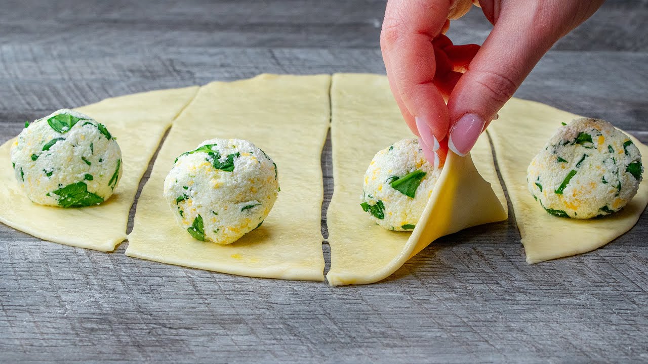 Piekę od samego rana! Pierożki ze szpinakiem i twarogiem mnie zdziwiły!| Cookrate - Polska