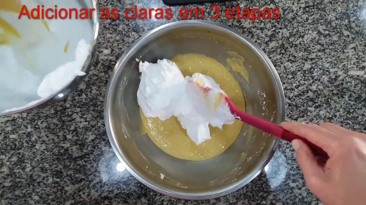 Bolo chiffon de laranja