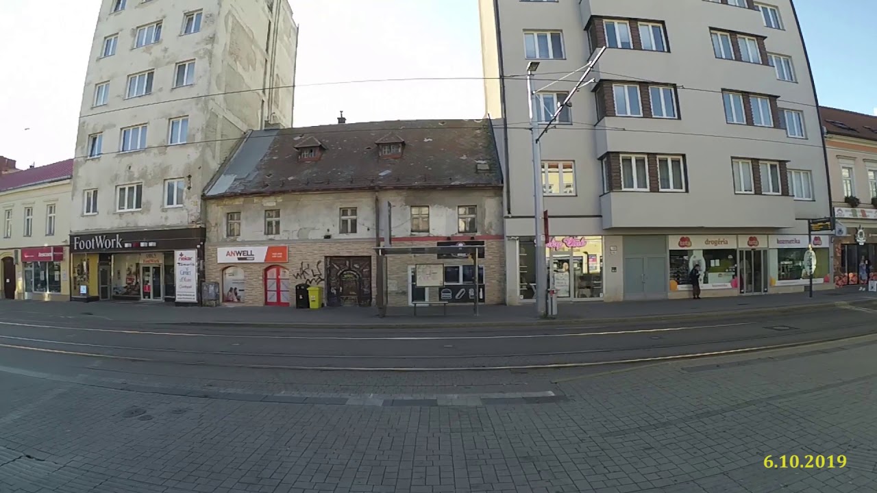 Obchodná ulica v Nedelu ráno 2019