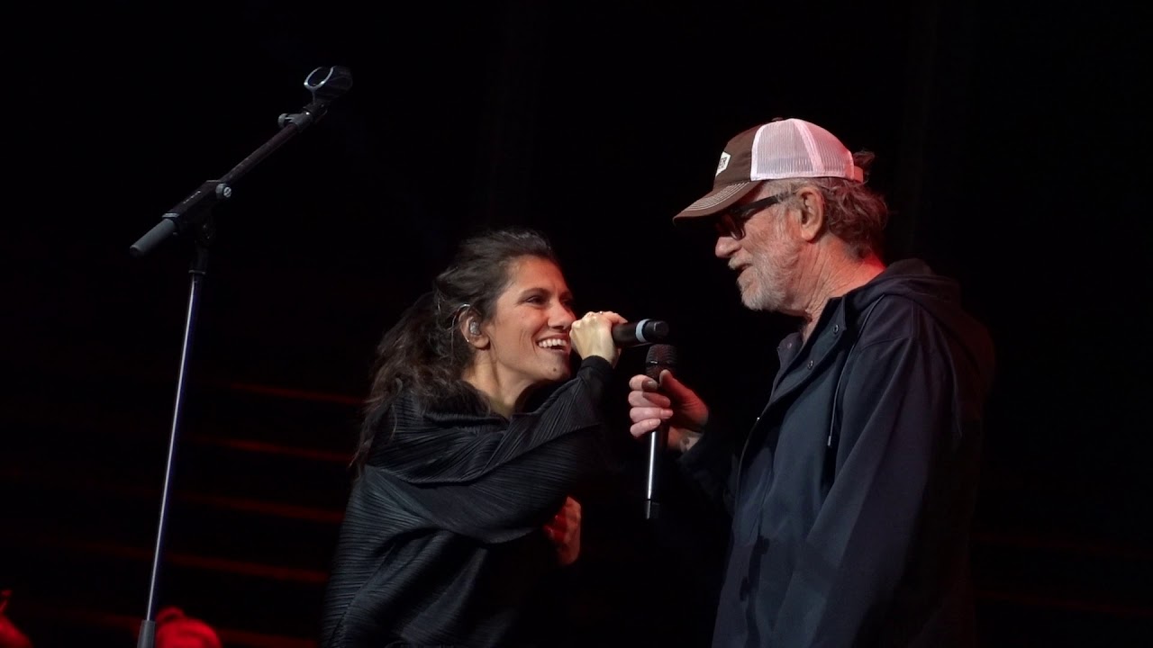Can't Help Falling in Love - Francesco de Gregori ed Elisa live a Verona