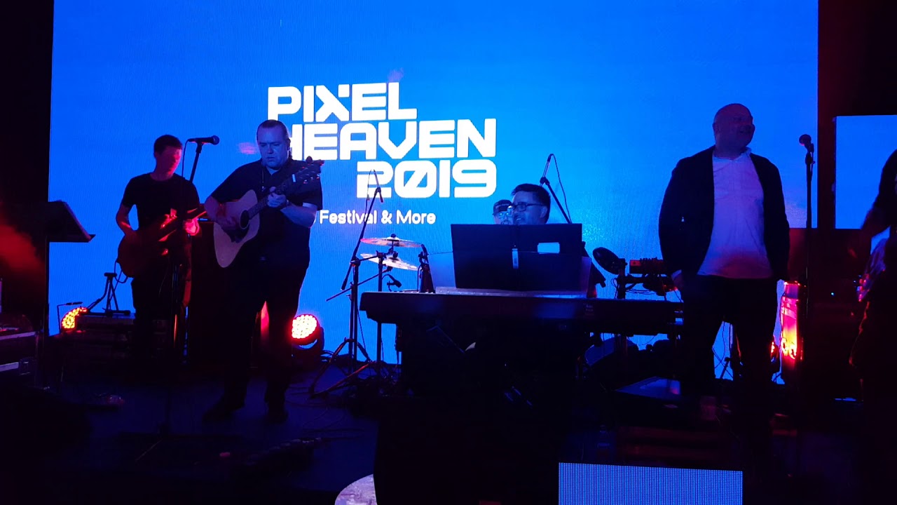 Pixel Heaven 2019 - Jon Hare's band - War (Cannon Fodder music theme)