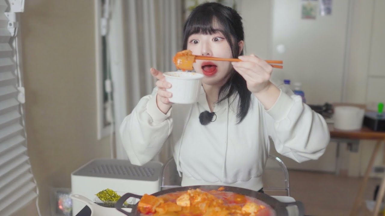 다이어트하다가 몰래 김치찌개 먹고 걸린 아내..