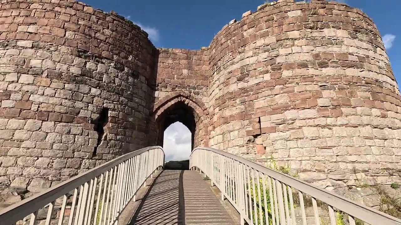 BEESTON CASTLE: Grand castle ruins on a rocky outcrop. Some amazing veiws of Cheshire