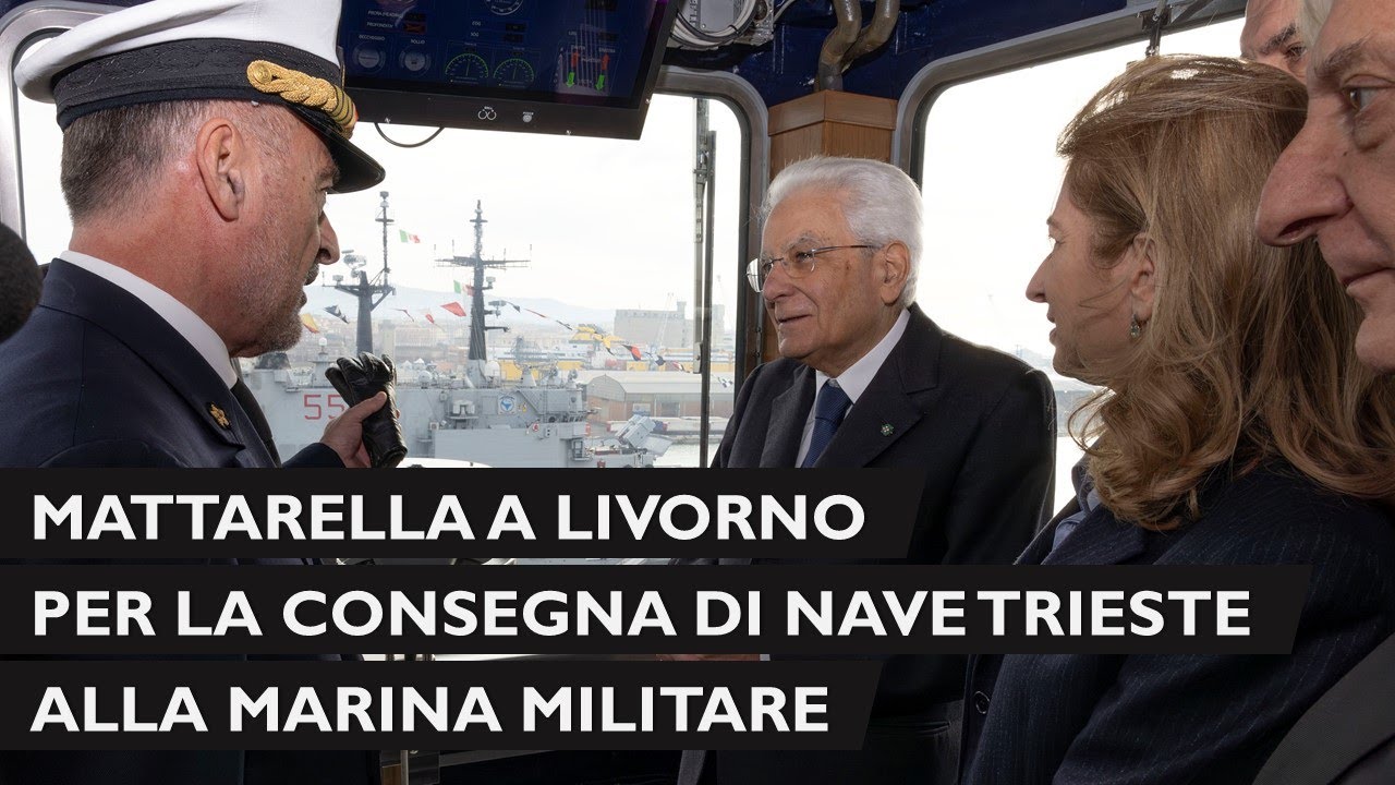 Mattarella alla cerimonia di consegna della Nave Trieste alla Marina Militare