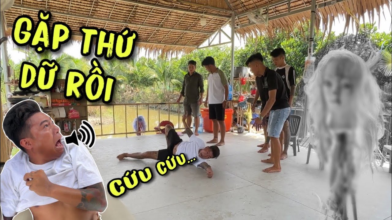 TNB - Danh Sẽ Như Thế Nào Khi Thấy Thứ Này Xuất Hiện Lơ Lững Dưới Nước