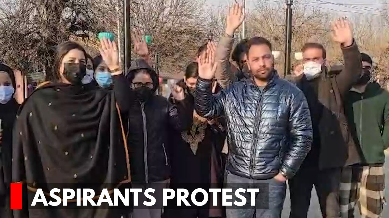 Srinagar: KCS (Judiciary) Aspirants Stage Protest