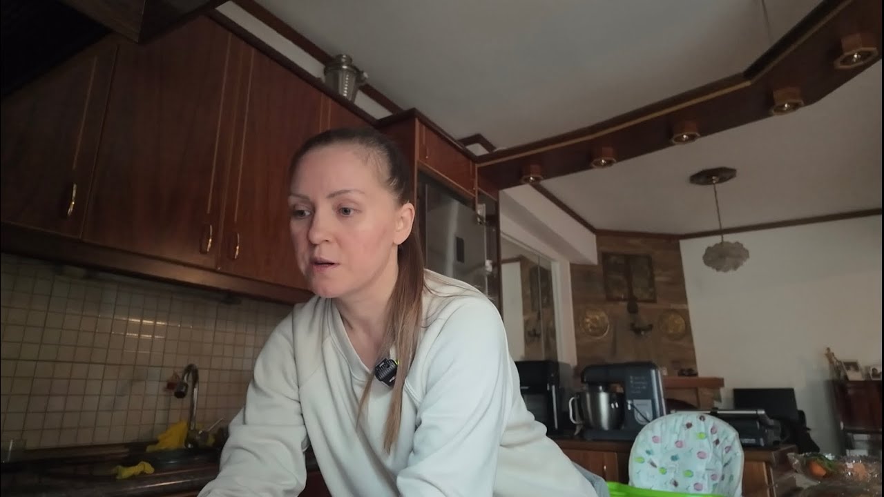 Стало страшно после сообщения сестры. Я напугана.