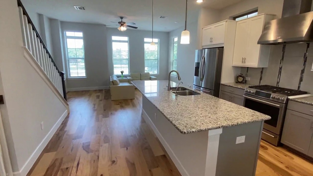 Townhome for sale in Trinity Greens Dallas Texas