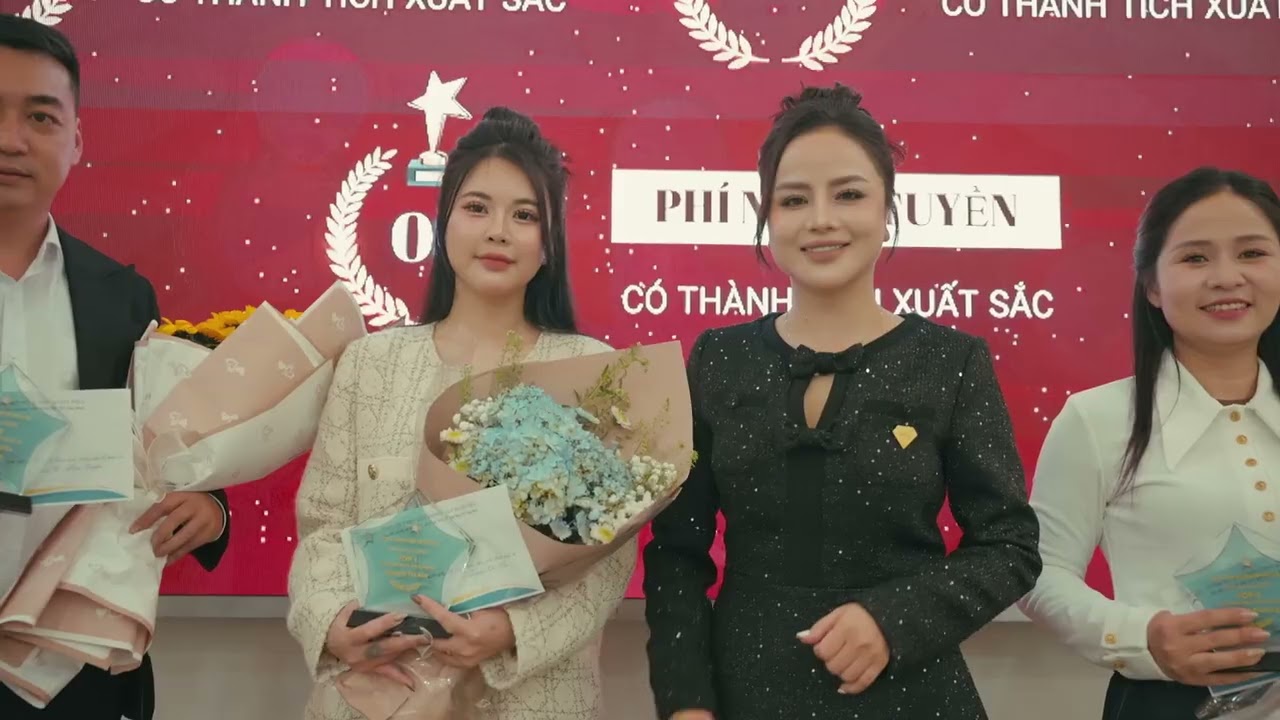 Tiệc Year End Party   QUYẾT TIẾN LAND