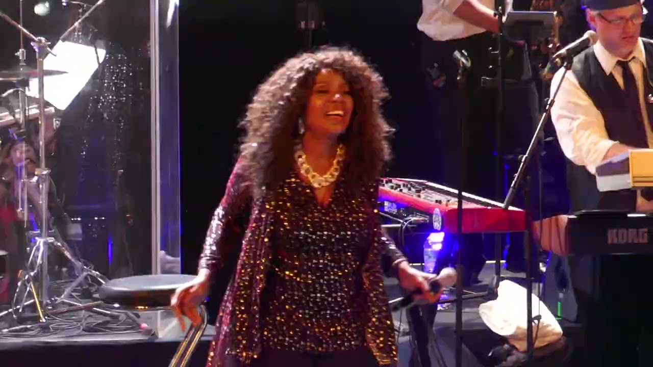 Gloria Gaynor - 6 (La Cigale - Paris - June 29th 2018)