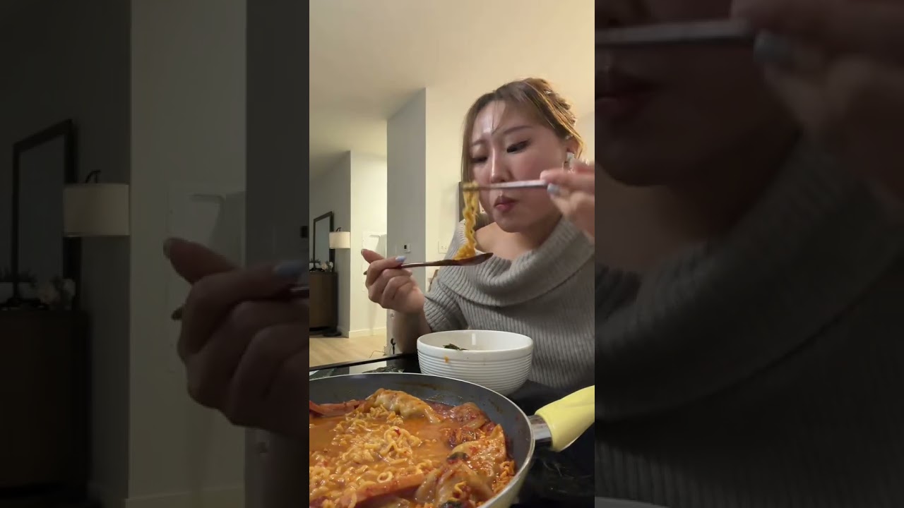 eat booty jiggle with me aka korean army base stew!