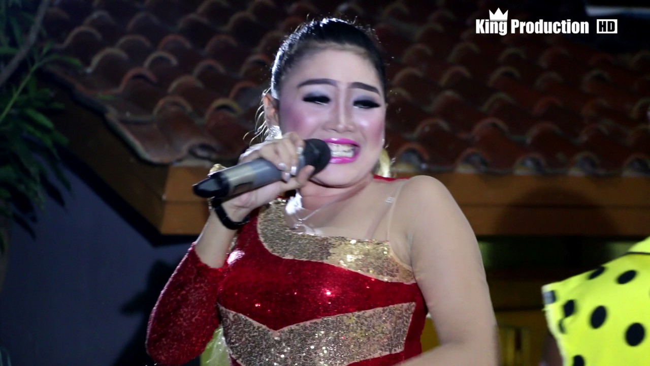 Bokong Tua -  Desy Paraswaty - Naela Nada Live Gebang Udik Cirebon 30 April