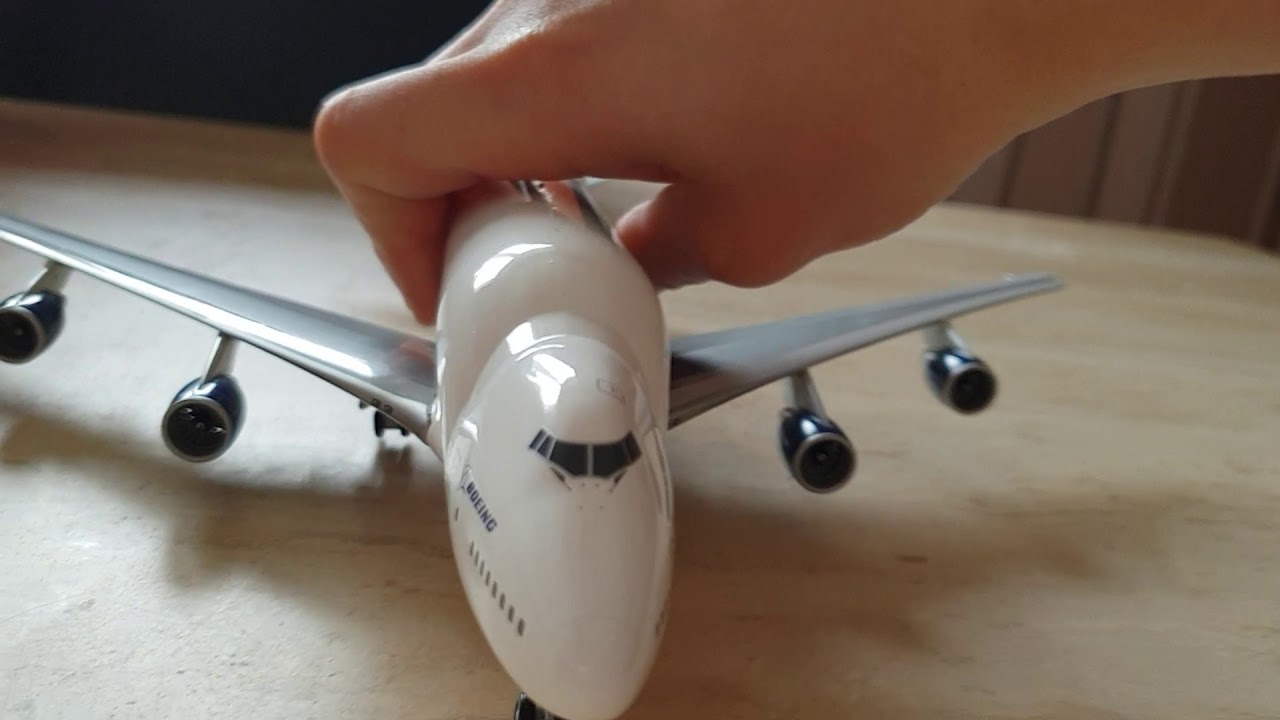 Gemini 200 boeing 747LCF dreamlifter 1/200