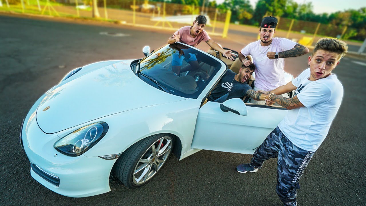 DEIXEI MEUS AMIGOS PILOTAREM MINHA PORSCHE!