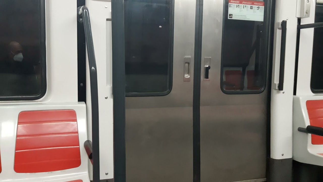 Metro L11 Trayecto  Trinitat Nova - Ciutat Meridiana en Serie 500